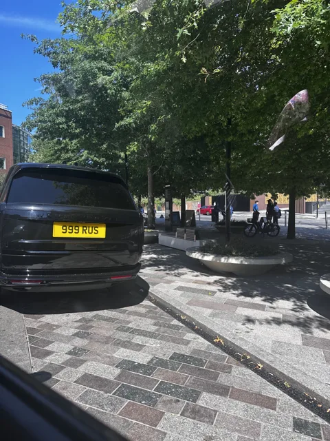 999 RUS on a Range Rover