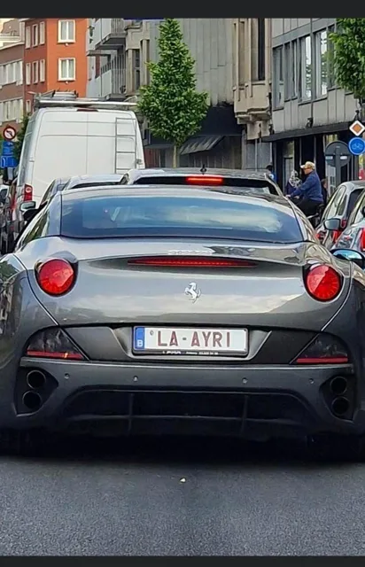 LA-AYRI