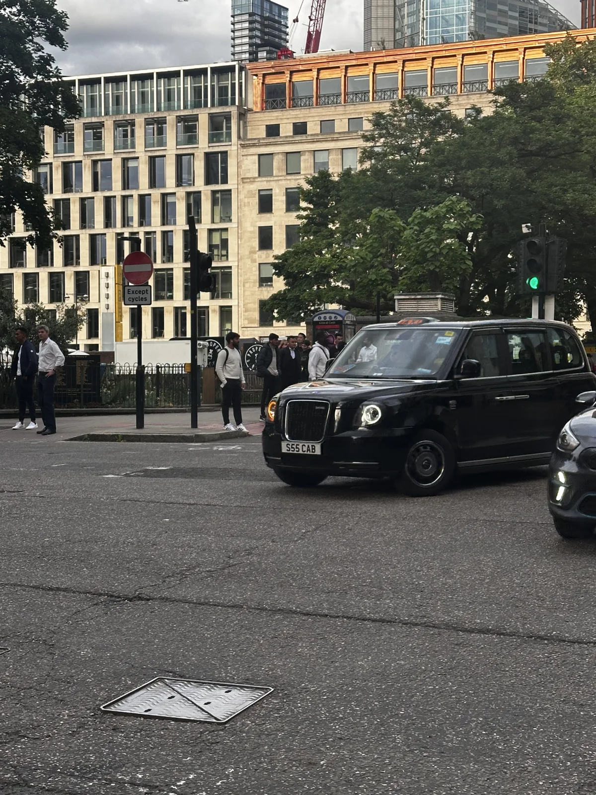 S55 CAB — photo 1