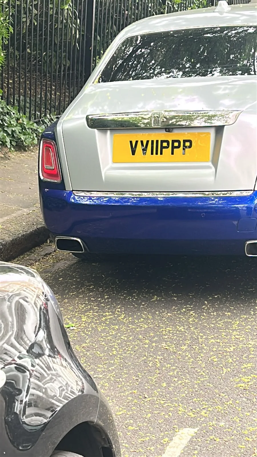 VVIIPPP on a Rolls-Royce Phantom
