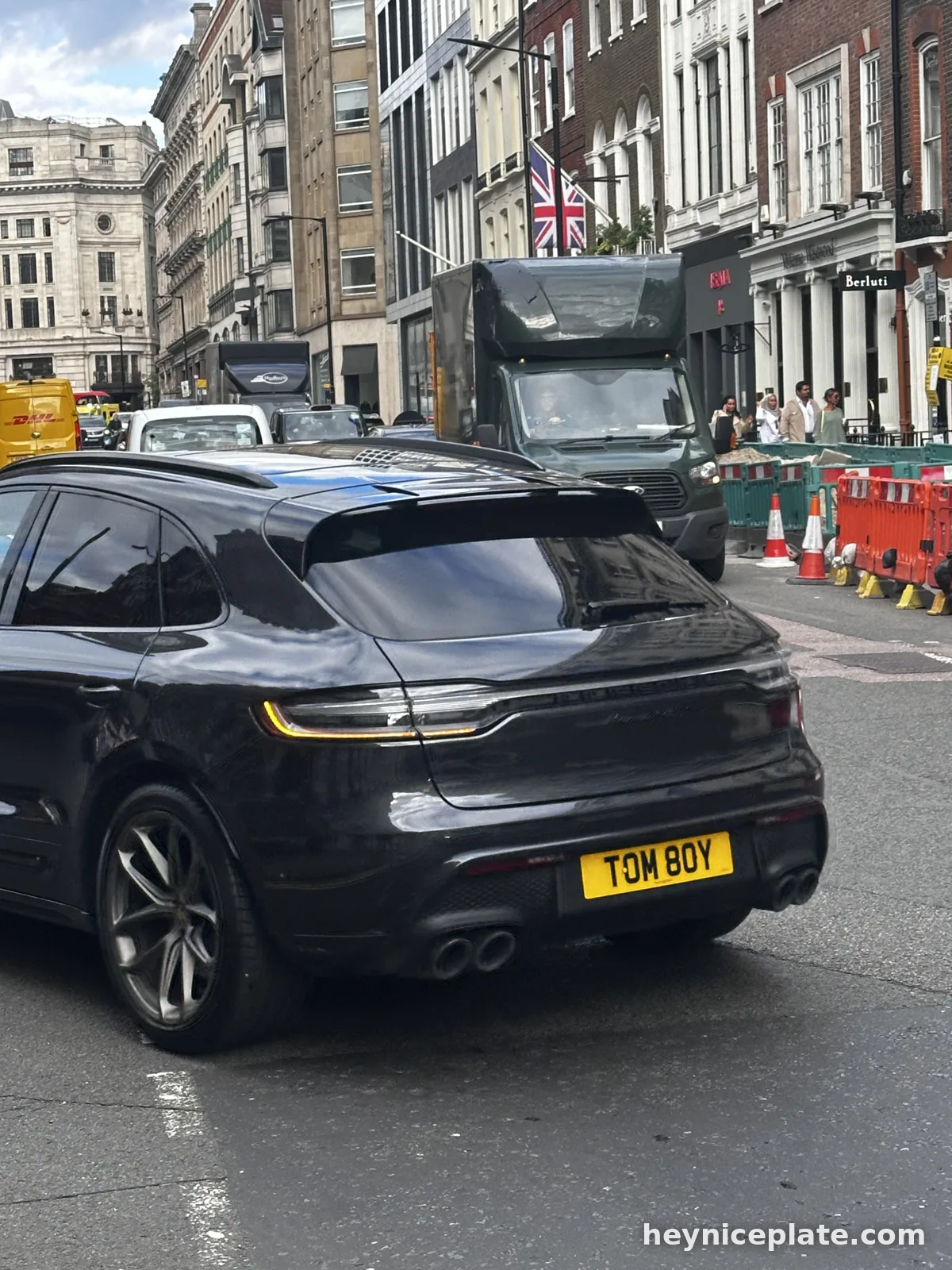 TOM 8OY on a Porsche Macan