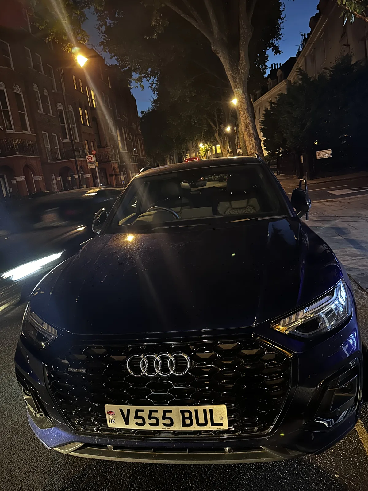 V555 BUL on a Audi Q5