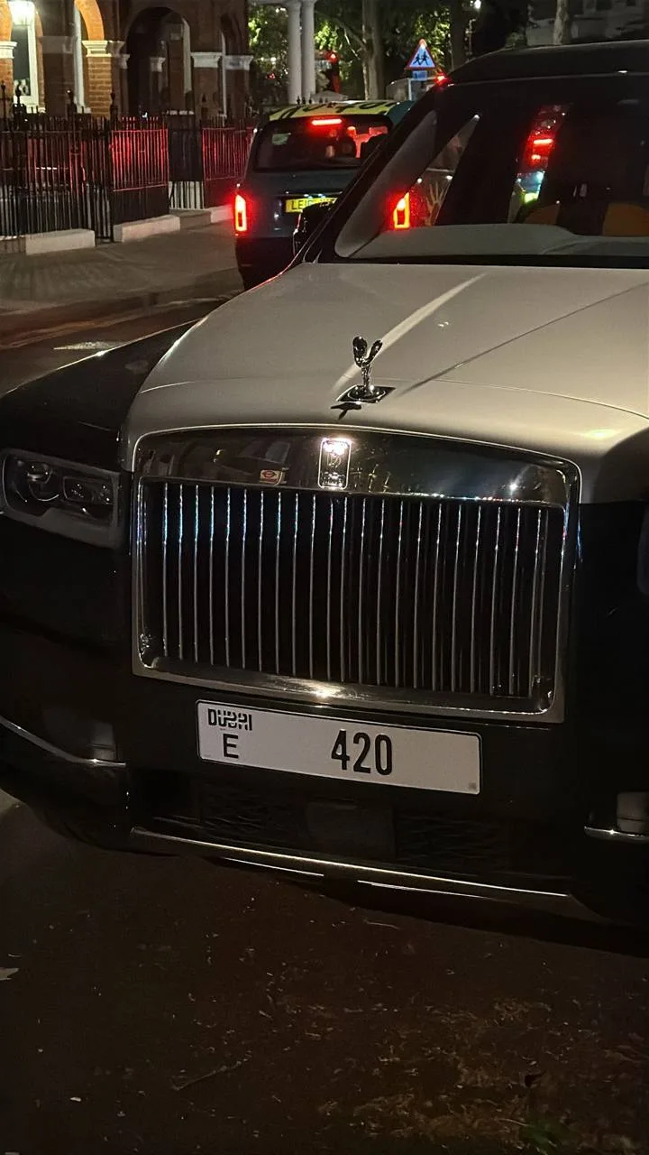 E 420 on a Rolls-Royce Phantom