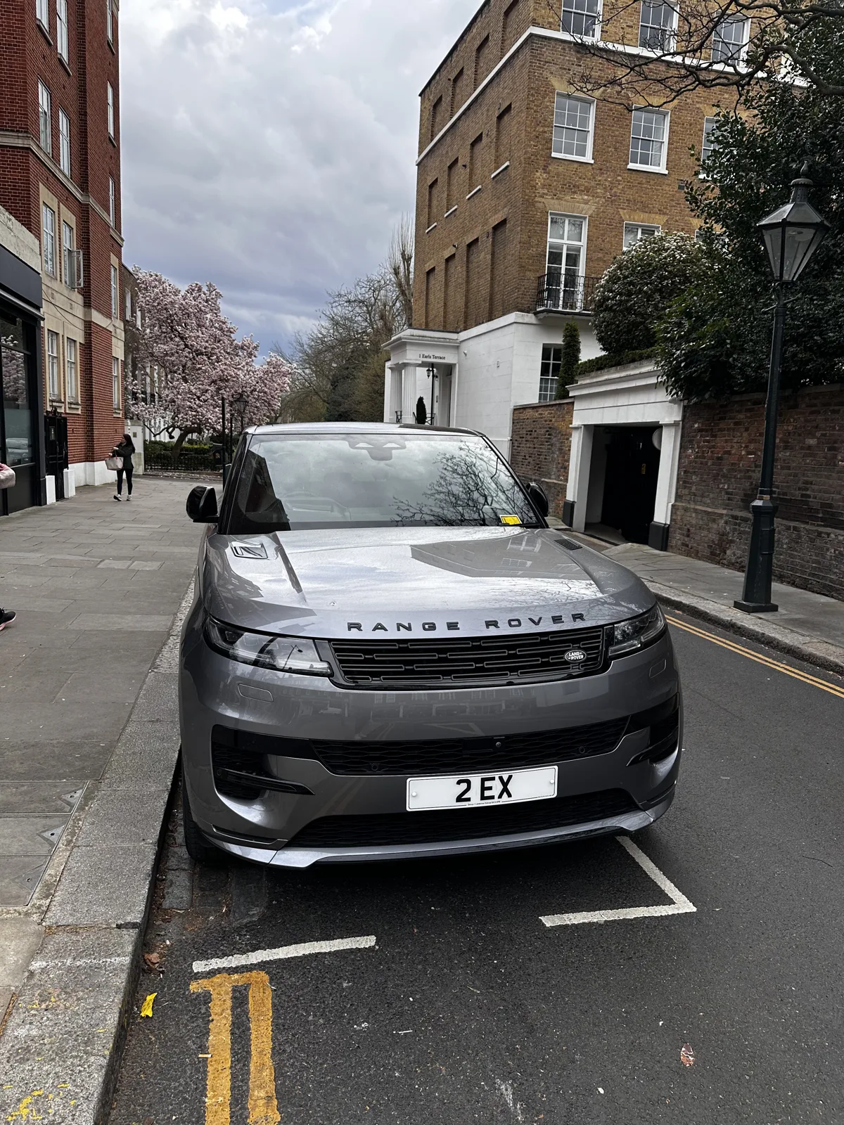2 EX on a Land Rover Range Rover Sport